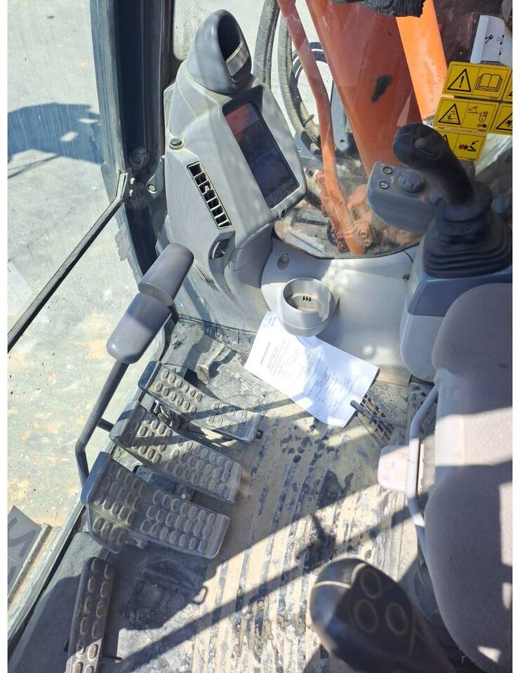 2018 Hitachi ZX225 Crawler Excavator