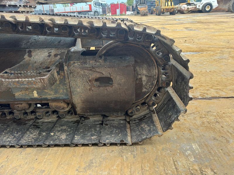 2022 Doosan DX225LC-7 Crawler Excavator