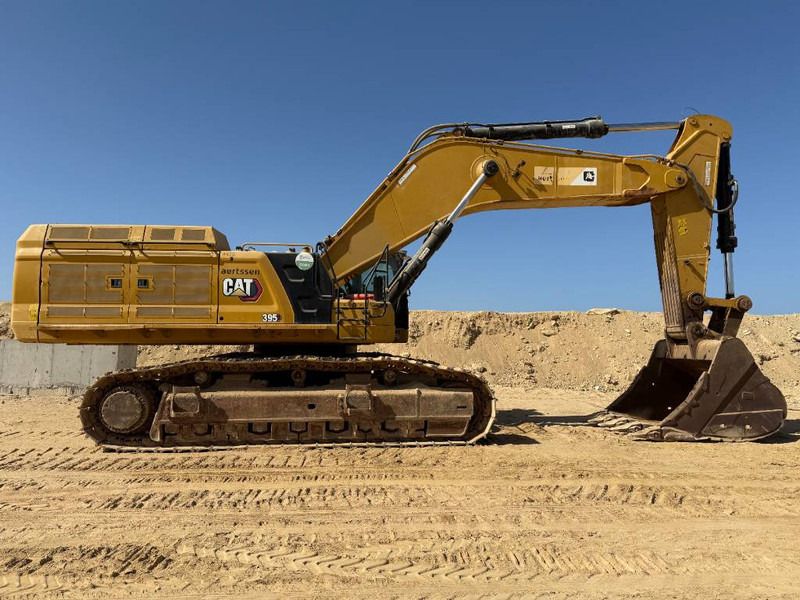 2022 Caterpillar 395 Crawler Excavator