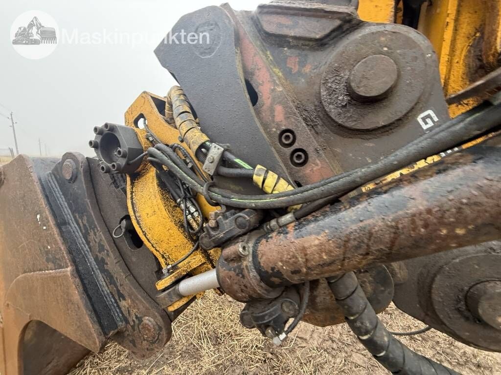 2012 JCB JZ235LC Crawler Excavator