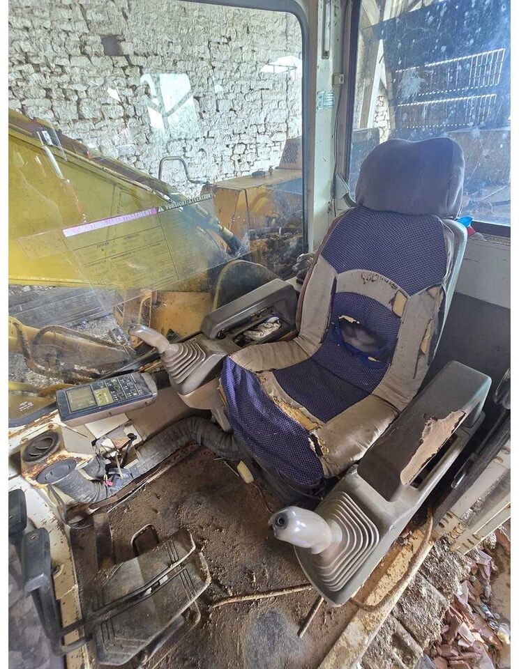 1992 Komatsu PC210LC Crawler Excavator