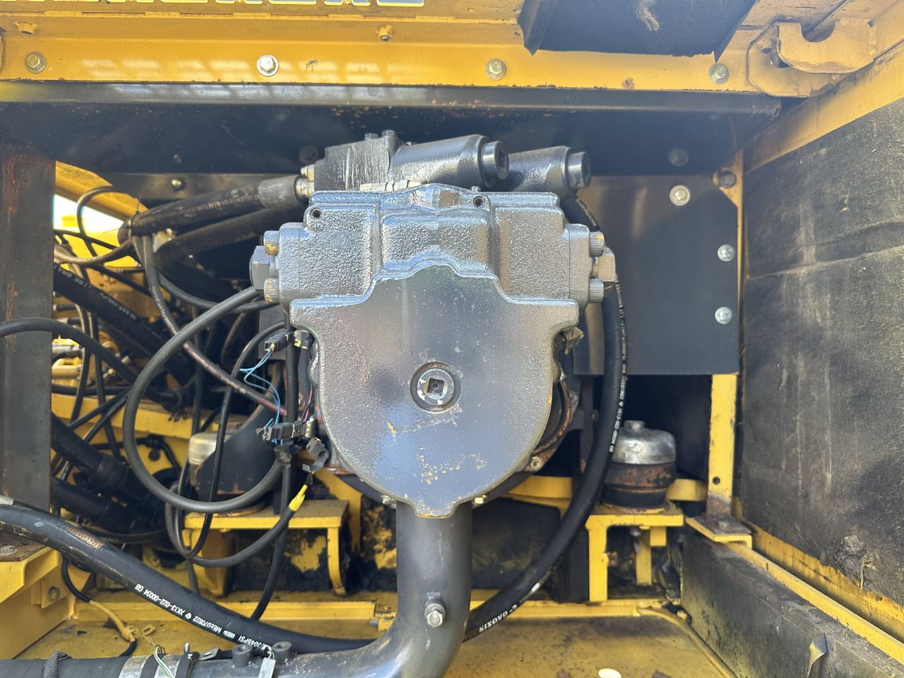 2019 Komatsu PC450-8 Crawler Excavator