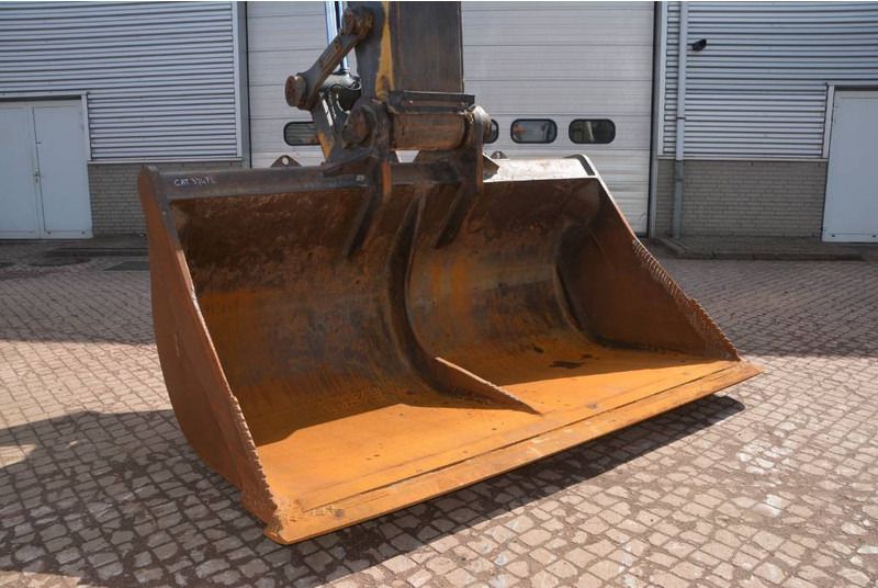 2014 Caterpillar 374FL Crawler Excavator
