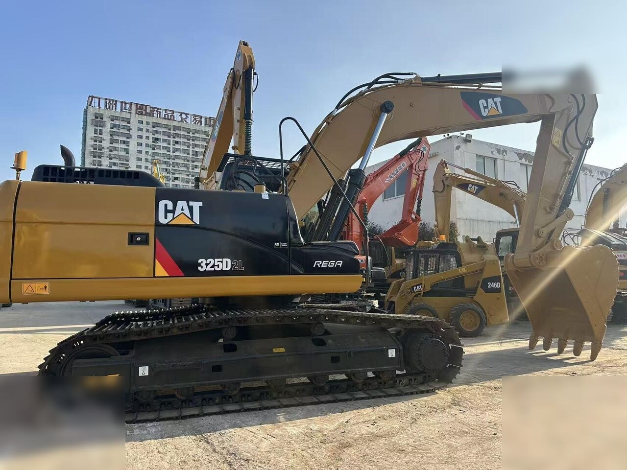 2024 Caterpillar 325D Crawler Excavator