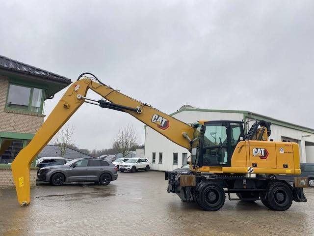 2020 Caterpillar MH3022 Material Handler