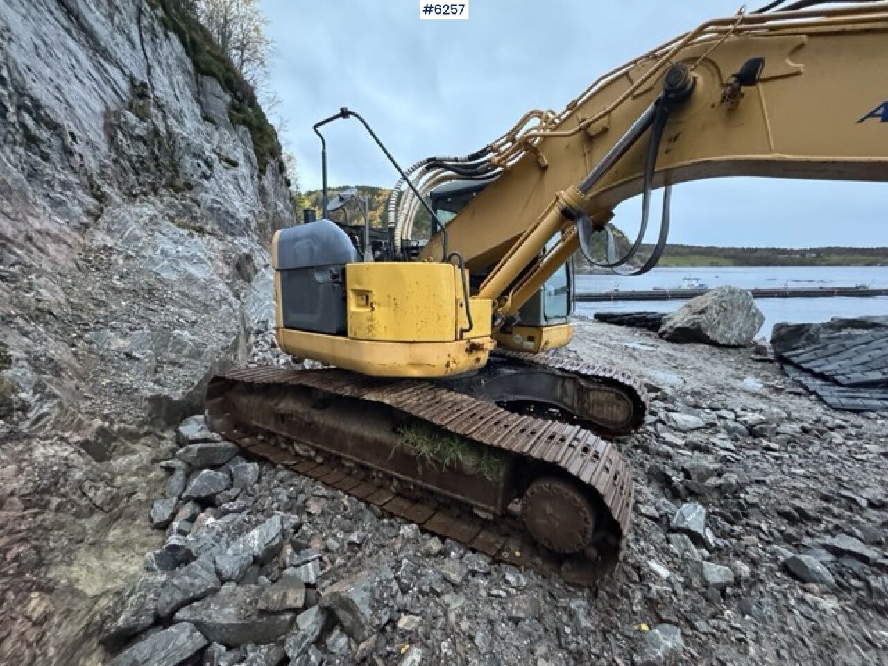 2005 Komatsu PC228USLC-3 Crawler Excavator