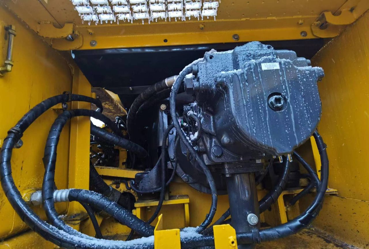 2020 Komatsu PC450-8 Crawler Excavator