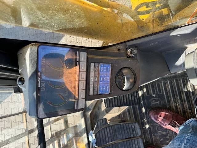 2006 Komatsu PC210LC-8 Crawler Excavator