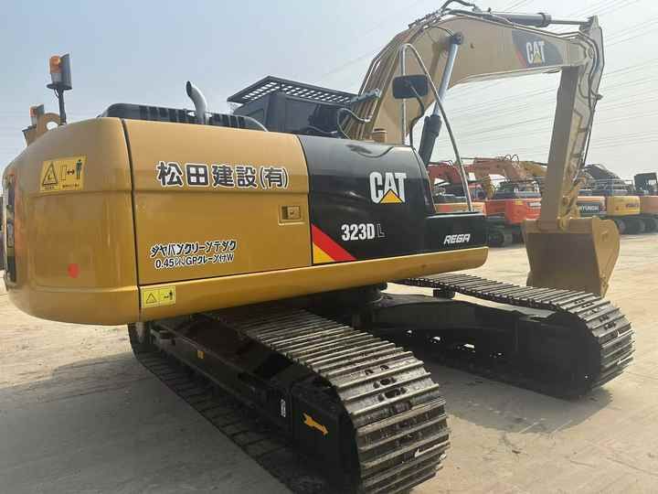 2020 Caterpillar 323DL Crawler Excavator
