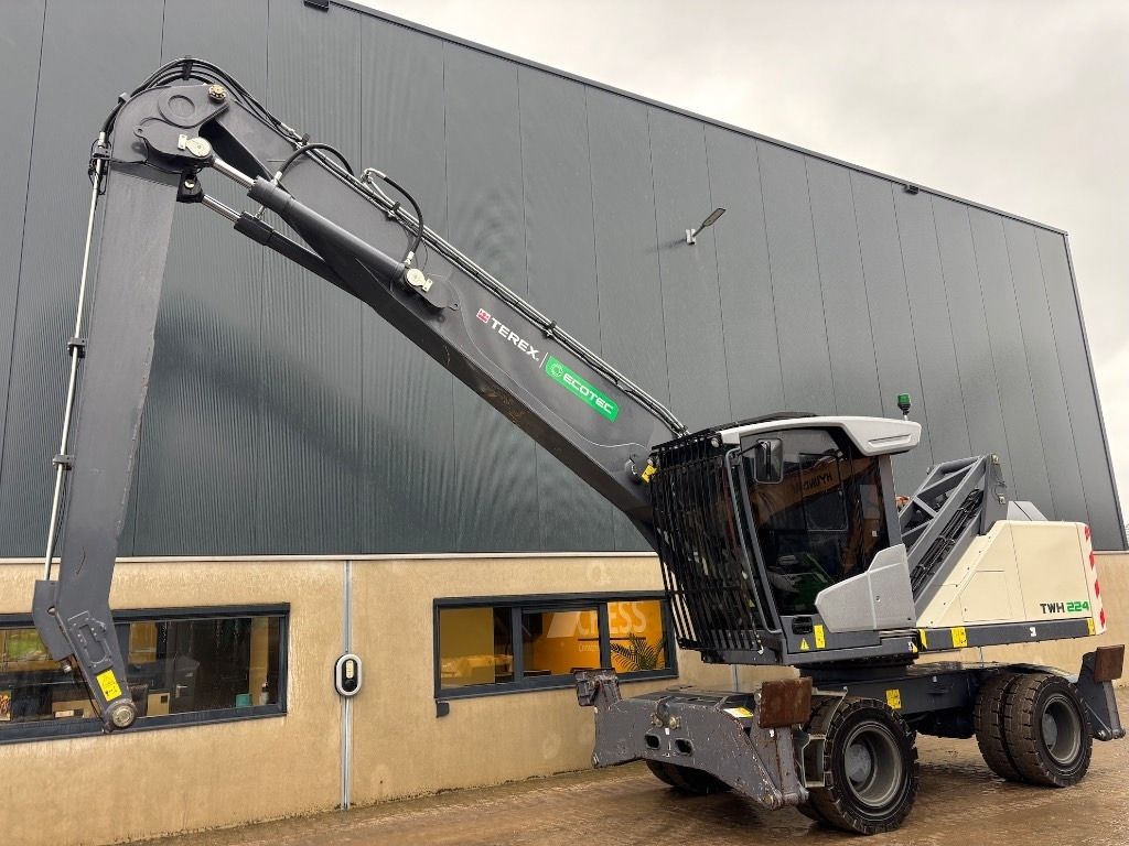 2021 Terex MHL331F Material Handler