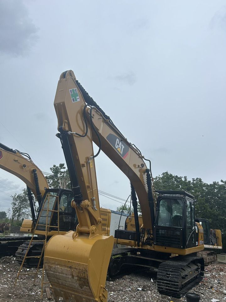 2023 Caterpillar 320D Crawler Excavator