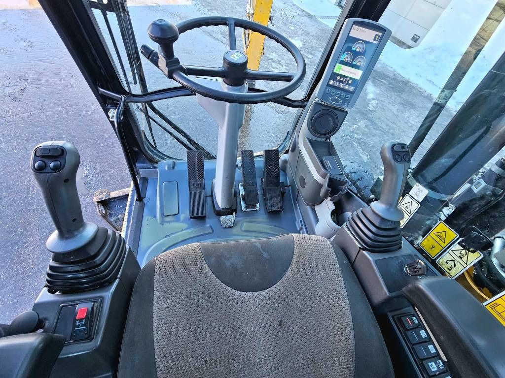 2012 Caterpillar M313D Wheel Excavator