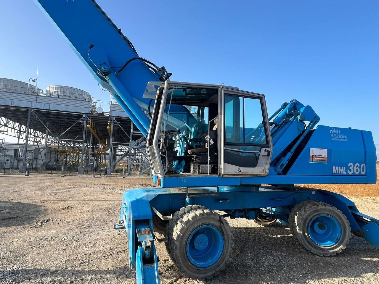 2000 Terex MHL360 Material Handler