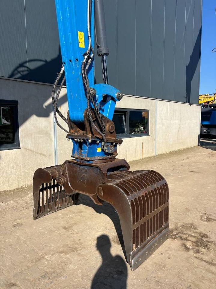 2022 Fuchs MHL320F Material Handler