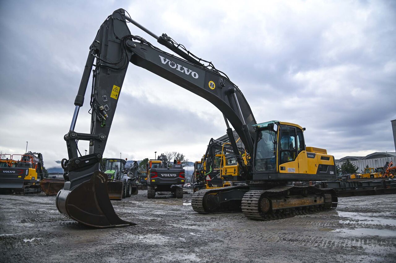 2014 Volvo EC300DNL Crawler Excavator