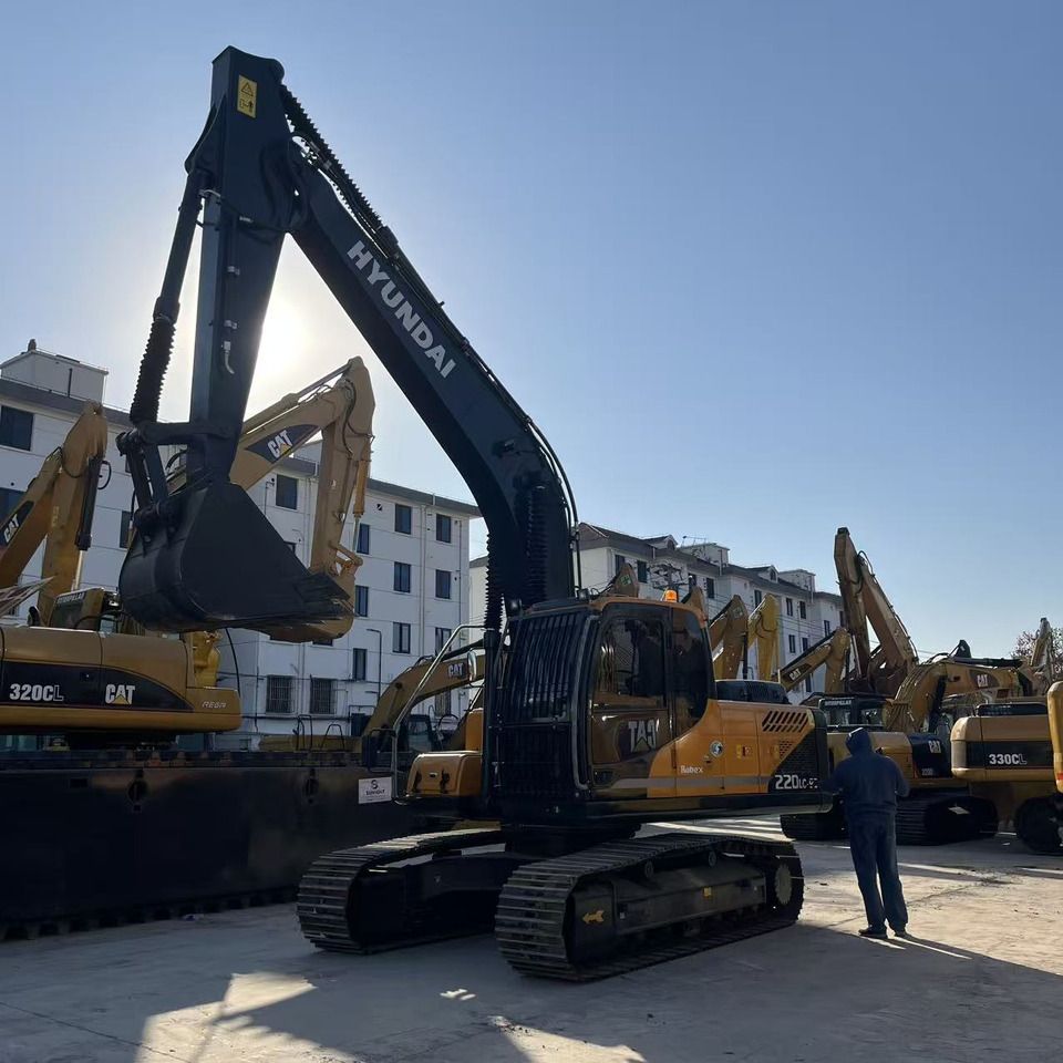 2023 Hyundai R220LC-9S Crawler Excavator