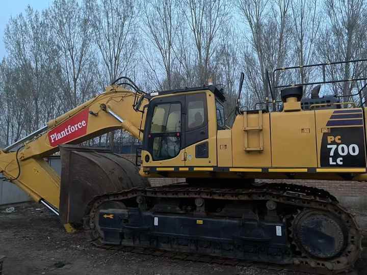 2020 Komatsu PC700 Crawler Excavator