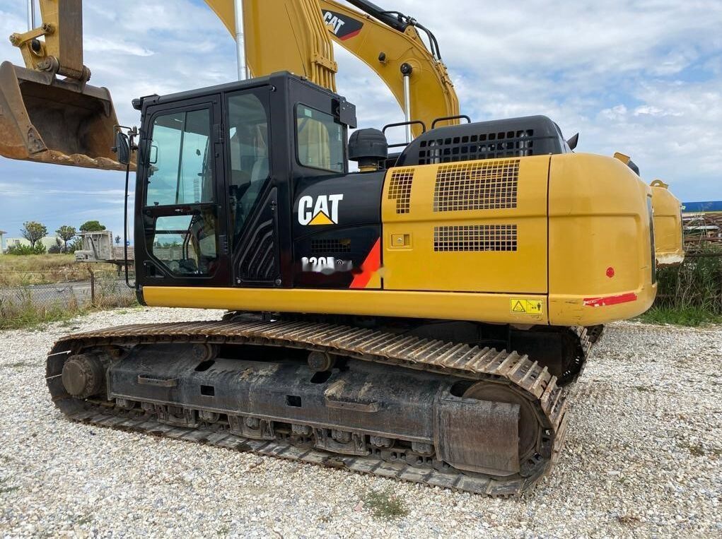 2020 Caterpillar 330D2L Crawler Excavator