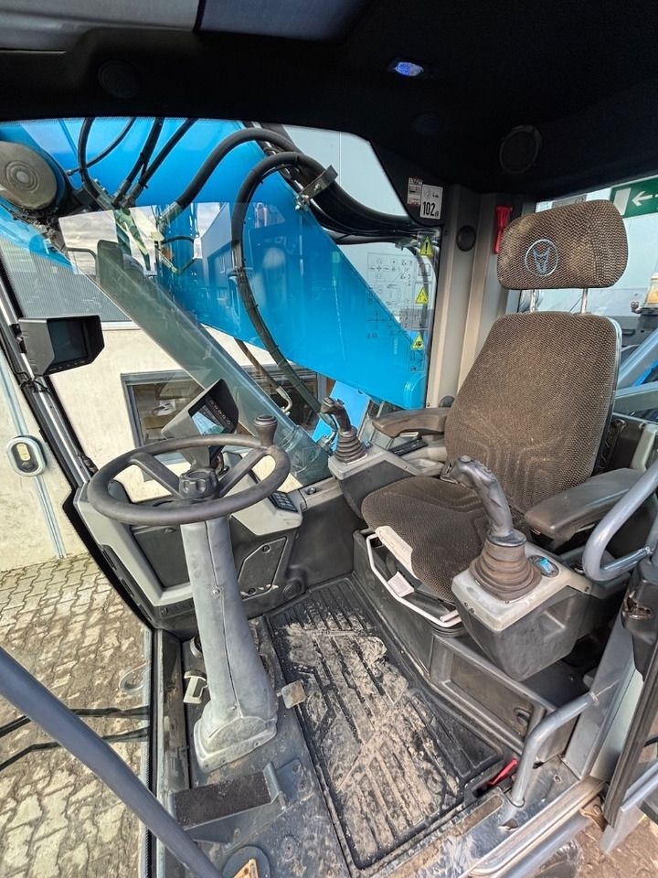 2018 Fuchs MHL331F Material Handler