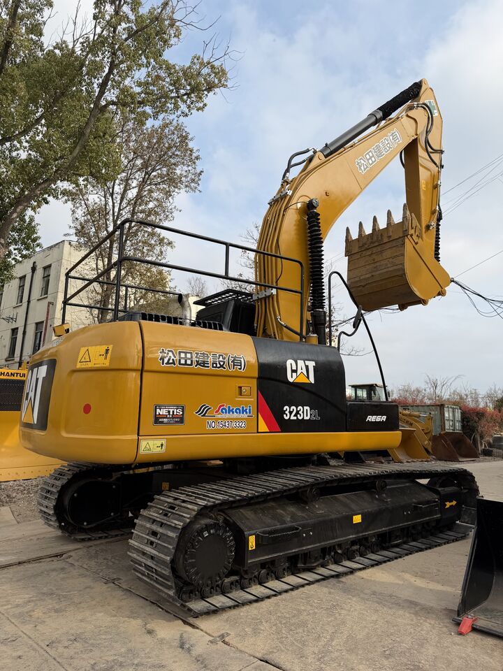 2025 Caterpillar 323D2L Crawler Excavator