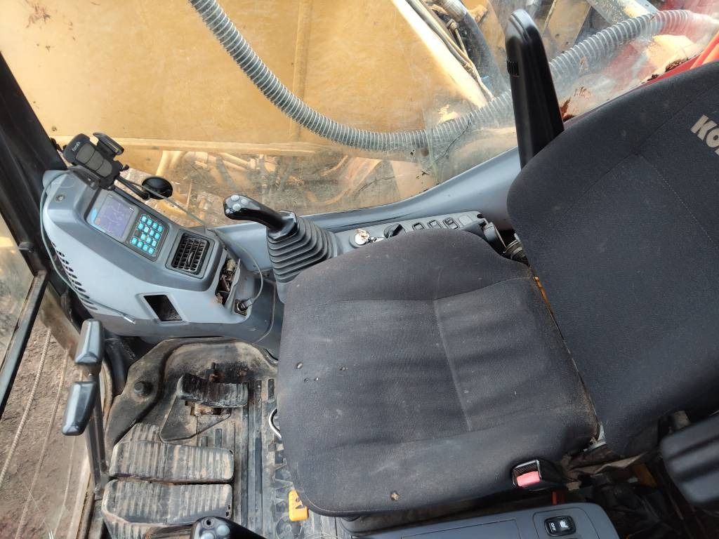 2005 Komatsu PC210 Crawler Excavator