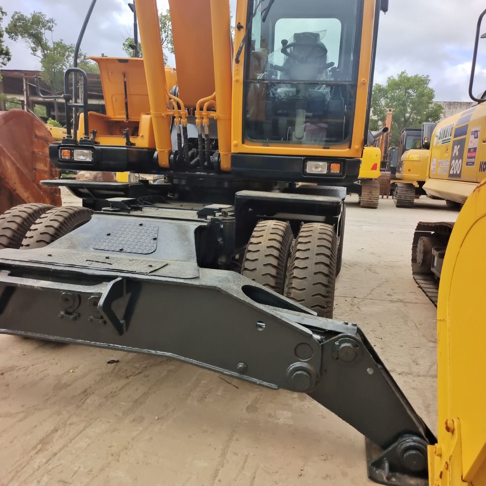 2024 Hyundai R210W-9T Wheel Excavator