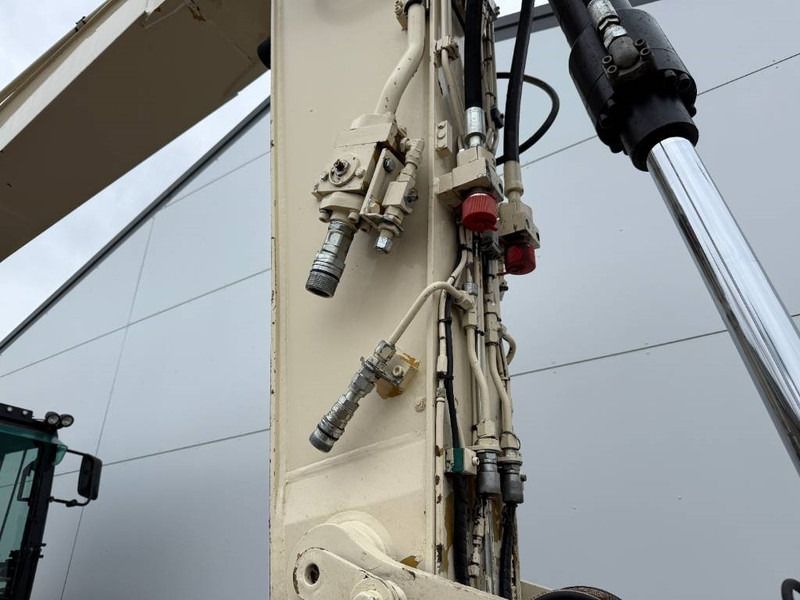 CAT M316D – Quick Coupler / Automatic Greasing (2011)
