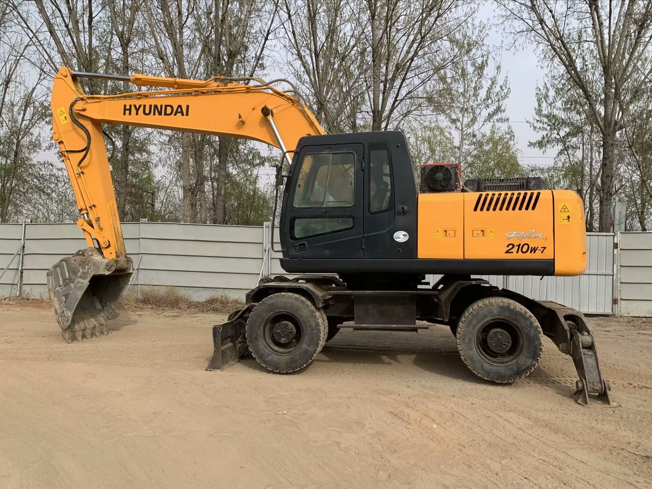 2018 Hyundai R210W-7 Wheel Excavator