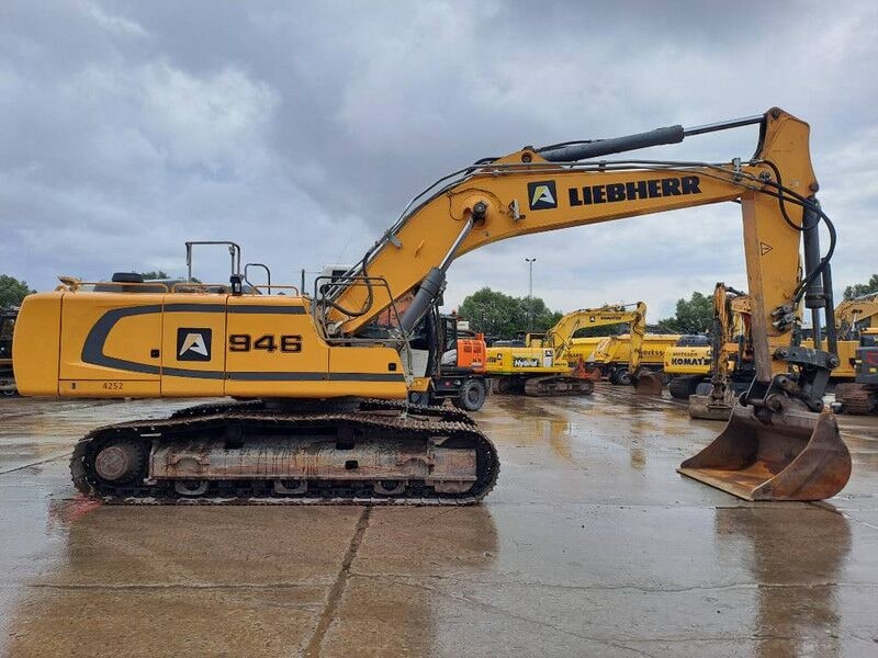 2018 Liebherr R946 Crawler Excavator