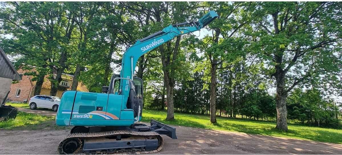 2021 Sunward SWE90 Crawler Excavator