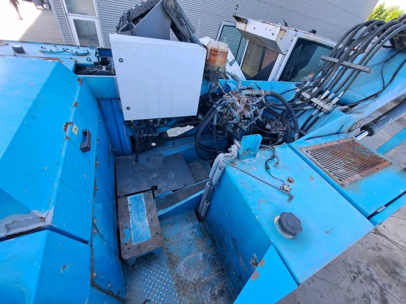 2011 Fuchs MHL360 D Material Handler