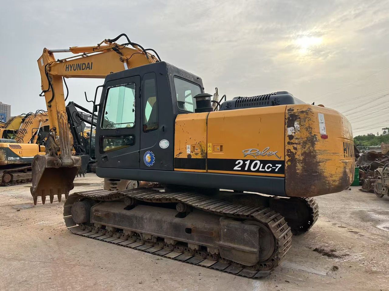 2017 Hyundai R210LC-7 Crawler Excavator