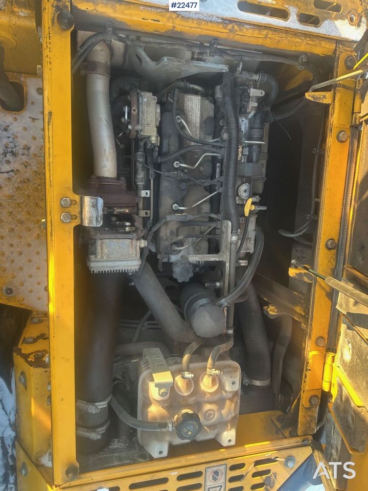2016 JCB JZ140LC Crawler Excavator