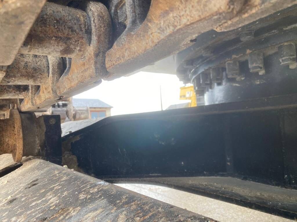 2017 Caterpillar 330F Crawler Excavator