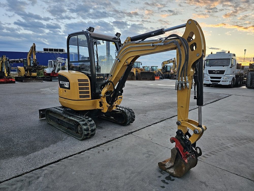 2015 Caterpillar 302.7DCR Mini Excavator