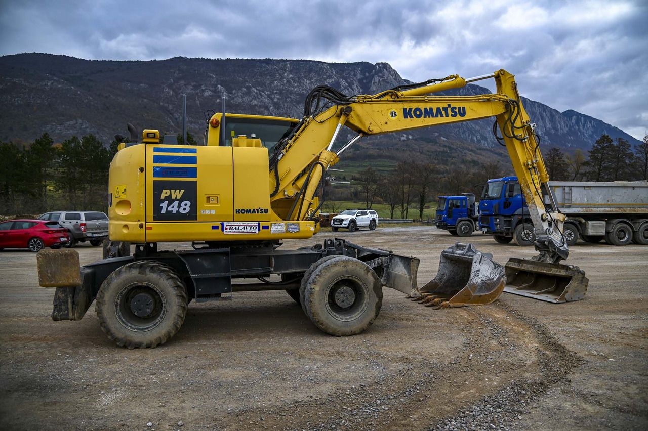 2018 Komatsu PW148-10 Wheel Excavator