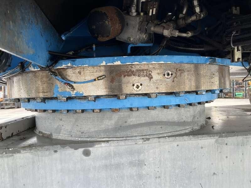 2011 Fuchs MHL335 Material Handler