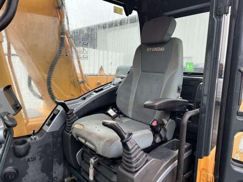 2010 Hyundai R140LC-9 Crawler Excavator