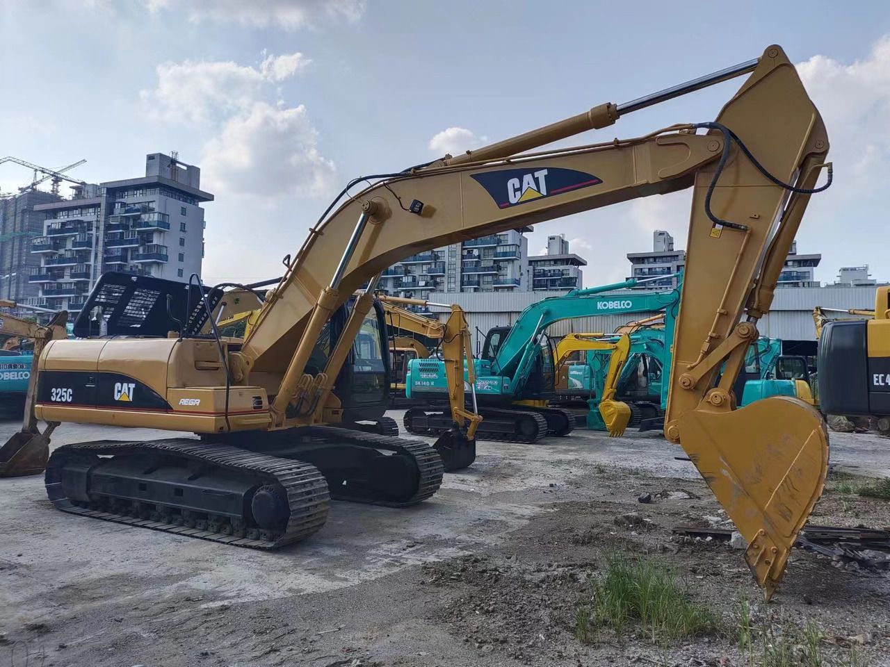 2018 Caterpillar 325C Crawler Excavator