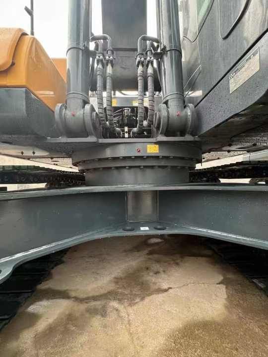 2022 Hyundai 225LVS Crawler Excavator