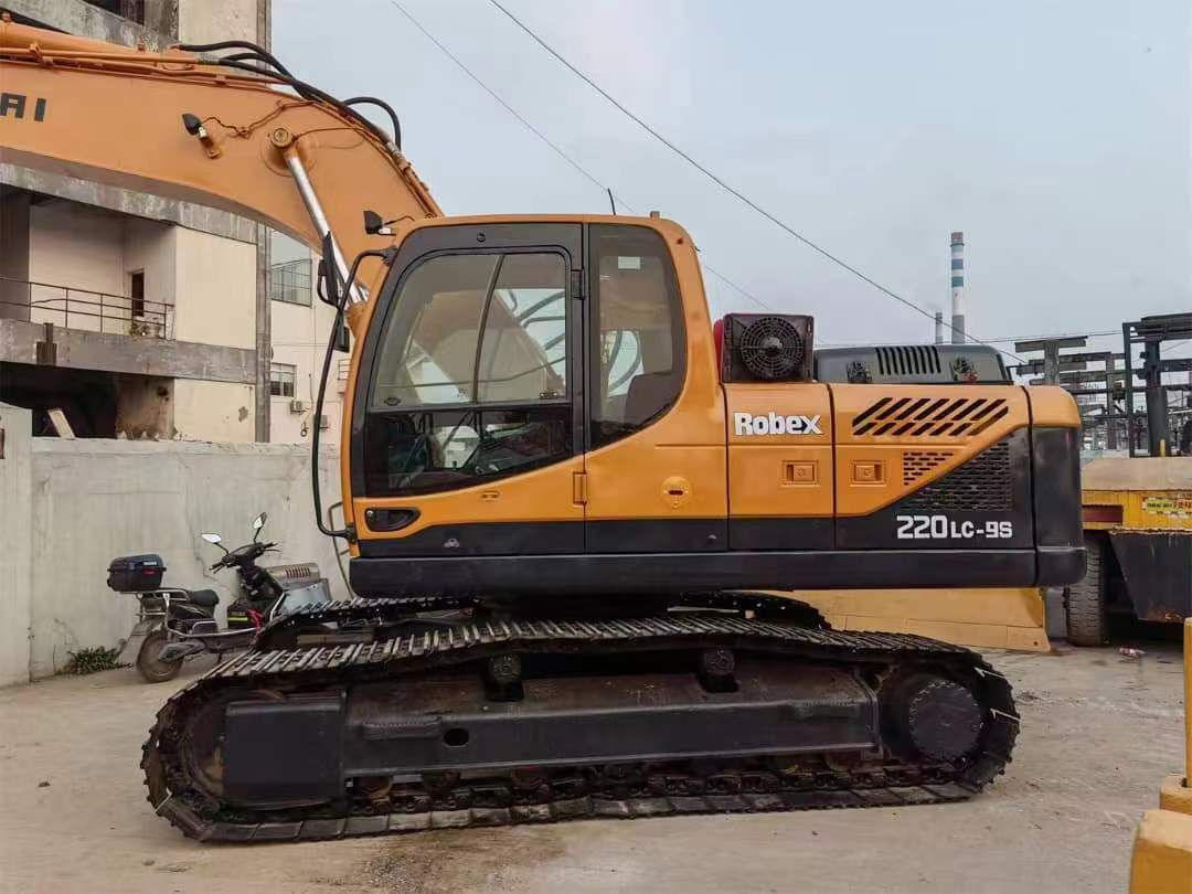 2019 Hyundai R220LC-9S Crawler Excavator