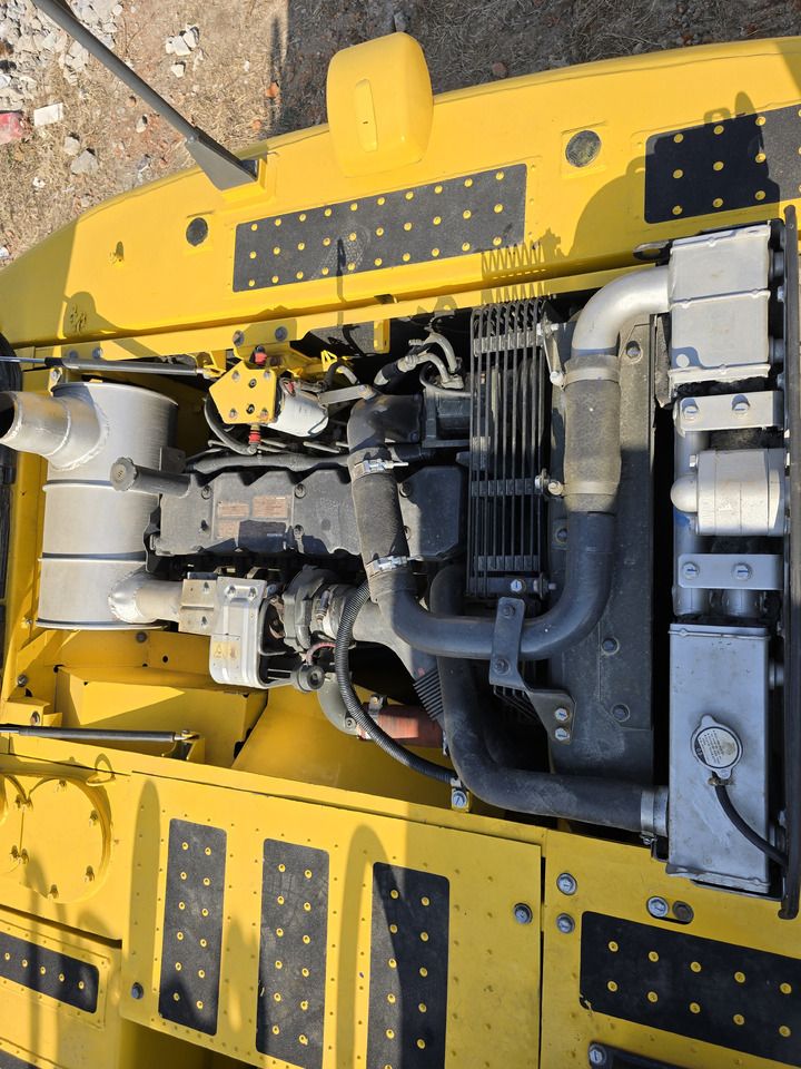 2024 Komatsu PC200-8 Crawler Excavator