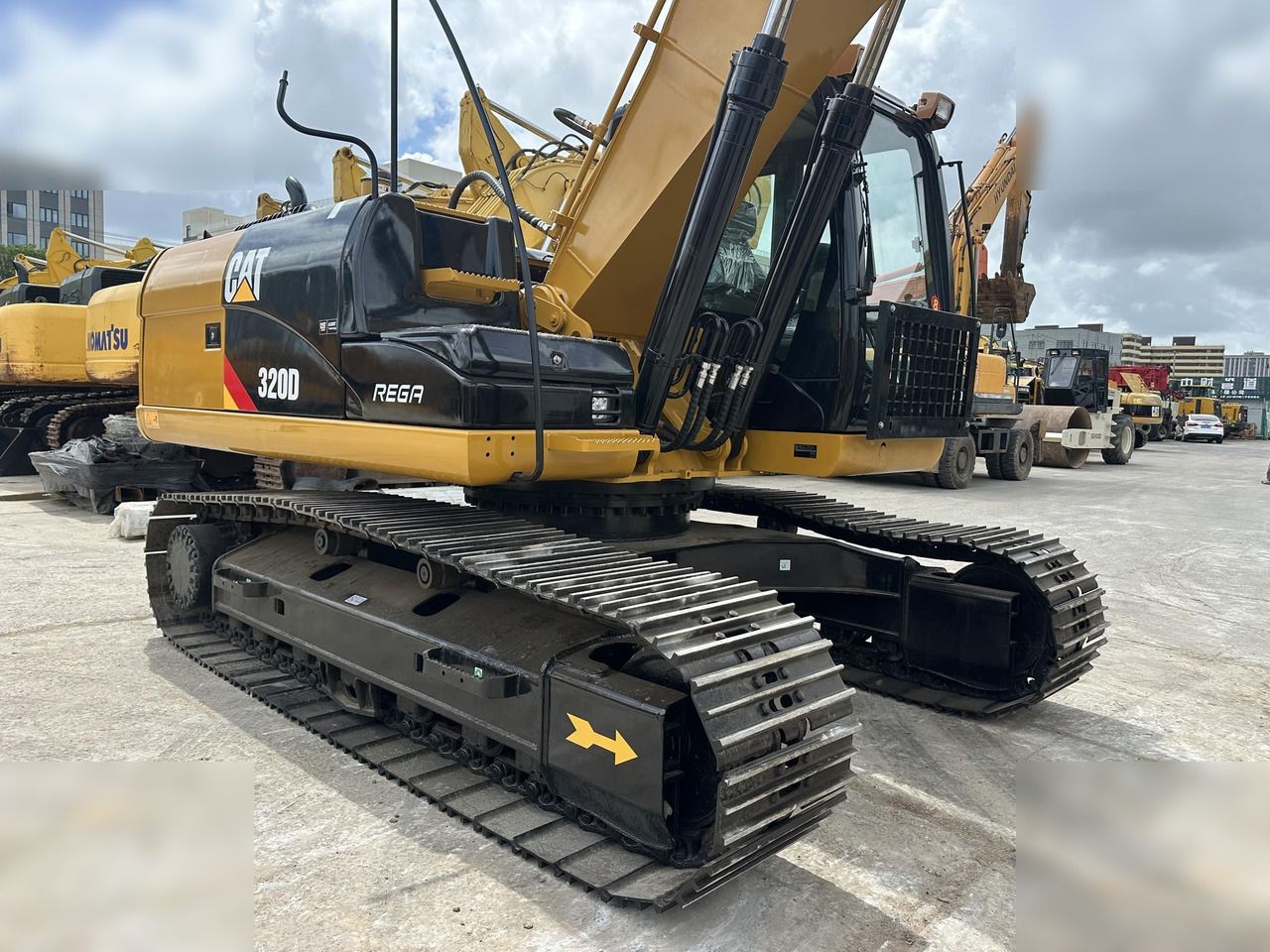 2022 Caterpillar 320D Crawler Excavator
