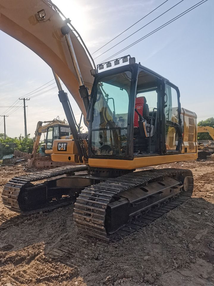 2022 Caterpillar 320GC Crawler Excavator