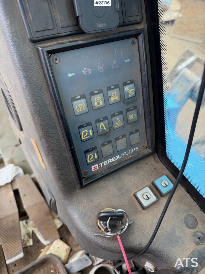 2011 Fuchs MHL350 Wheel Excavator