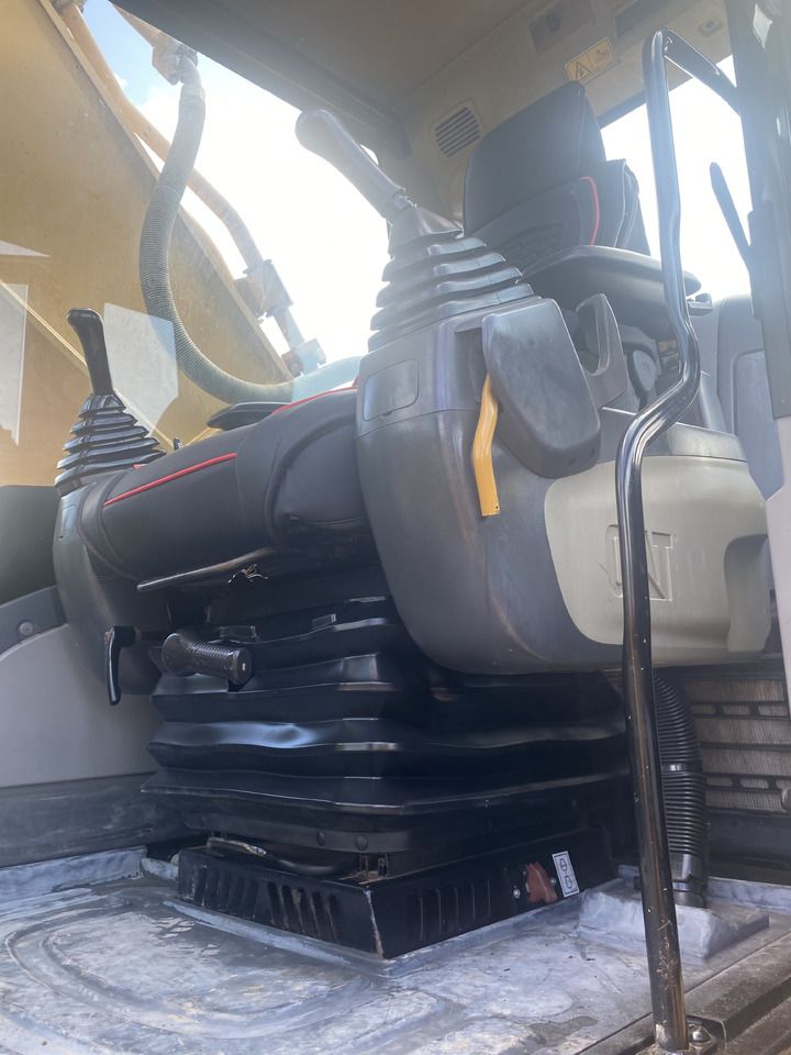 2020 Caterpillar 349D Crawler Excavator