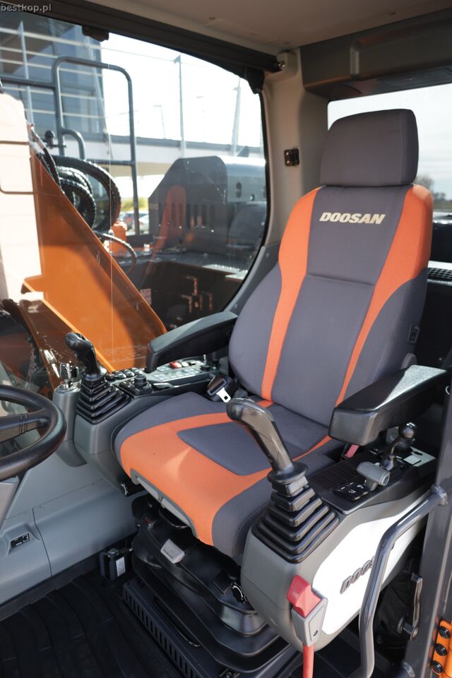 2020 Doosan DX165W-5 Wheel Excavator