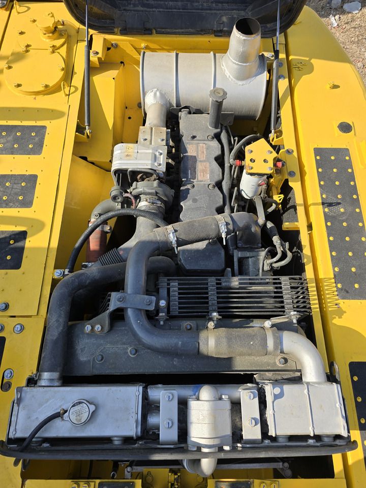 2024 Komatsu PC200-8 Crawler Excavator