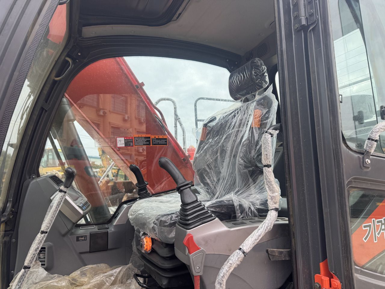 2018 Doosan DX140LC Crawler Excavator