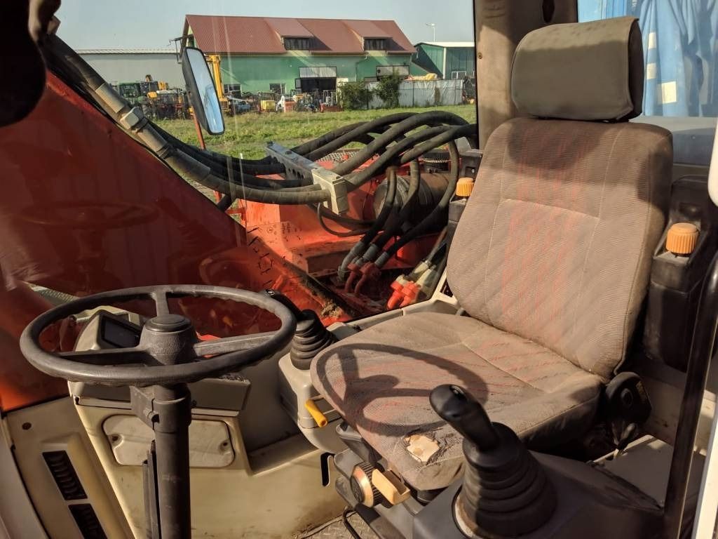 1999 O&K MH 5 Wheel Excavator
